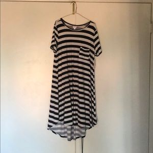 Lularoe Carly Large